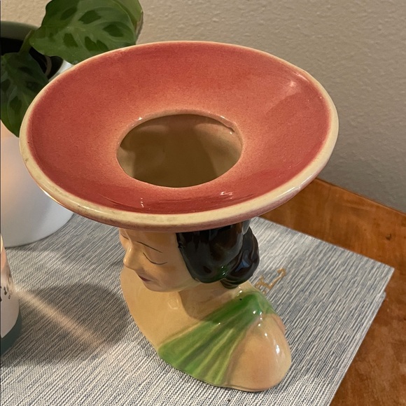 Vintage Shawnee Pottery Polynesian Lady Head Vase #896 – USA - Picture 4 of 7